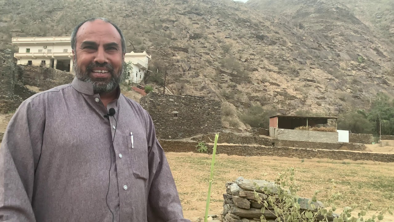 بعض مصادر سوق المخواة الباحة