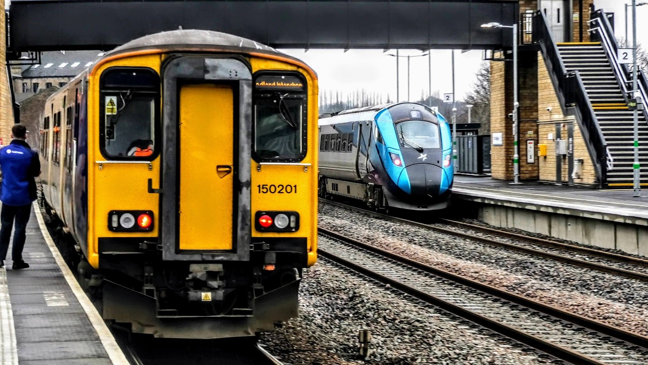 Trains at Mirfield - 19/02/2026