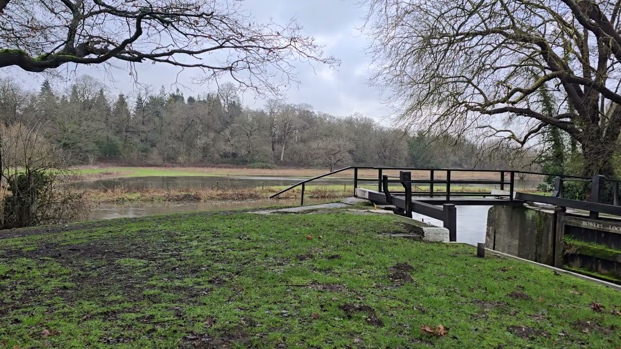 Bowers Lock - River Wey - Burpham Nr Guildford - Surrey