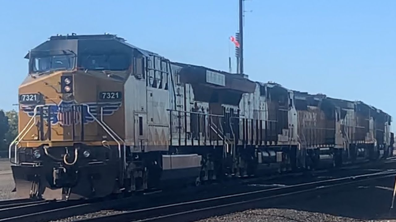 Roseville Railfanning: Light Engine Move no. 3