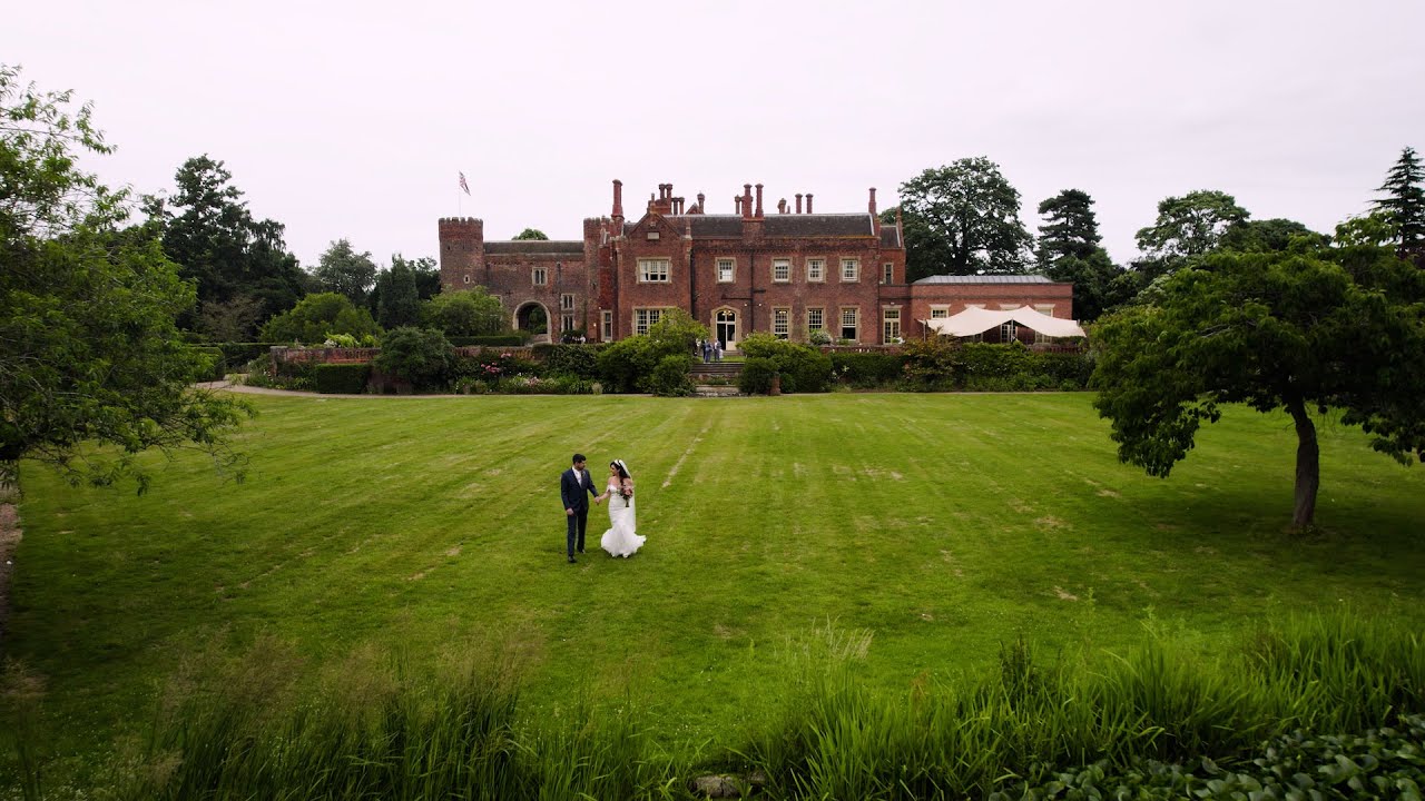 Gorgeous Outdoor Wedding at Hodsock Priory // Barbara + Adam // Sneak Peek