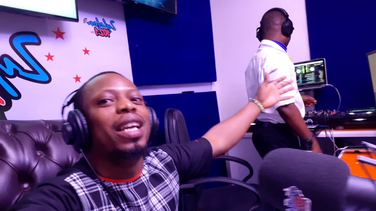 Arnold Elavanyo gets soaked in the spirit | Vibes in 5 With Arnold