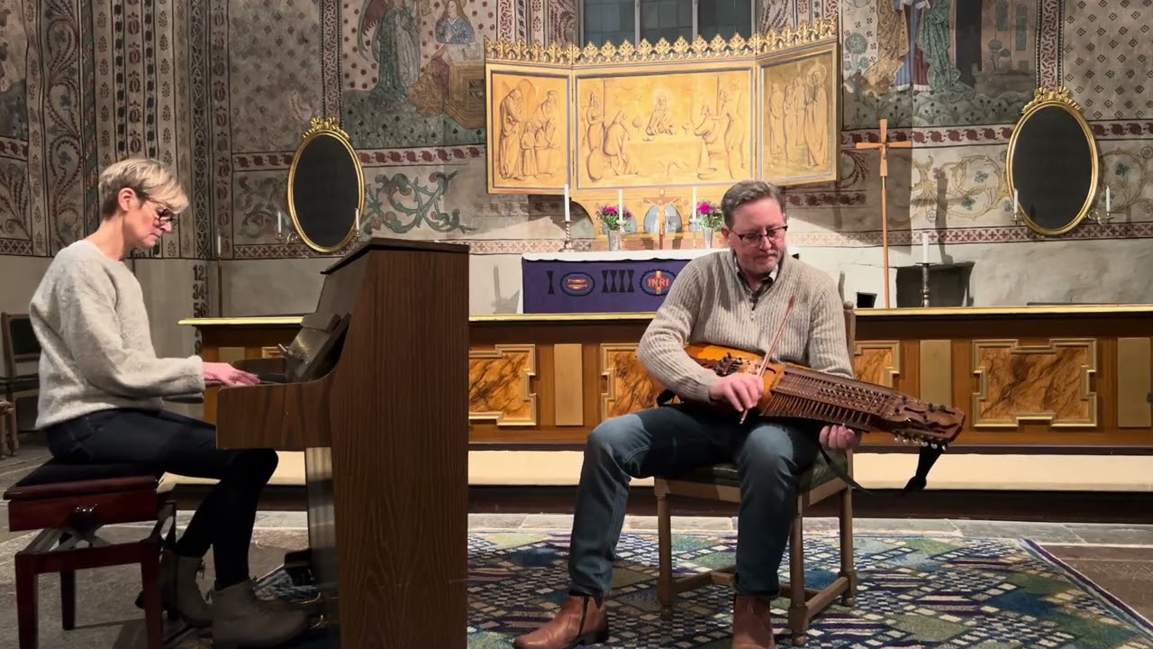 Oh helga natt med Malin Svensson på piano & Anders Mattsson på nyckelharpa 