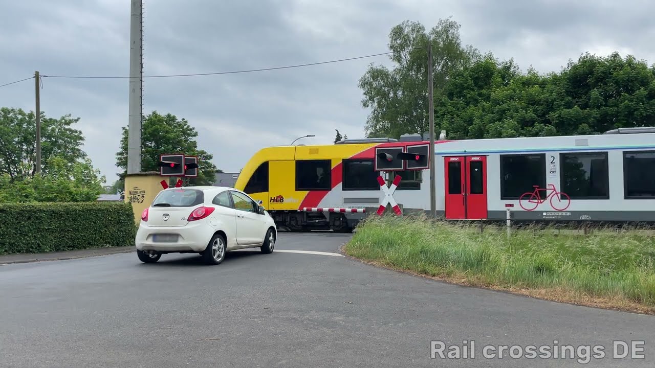 [4K] Rail crossing Hungen [DE] ⨉ Bahnübergang ⨉ Spoorwegovergang | Rail crossings DE