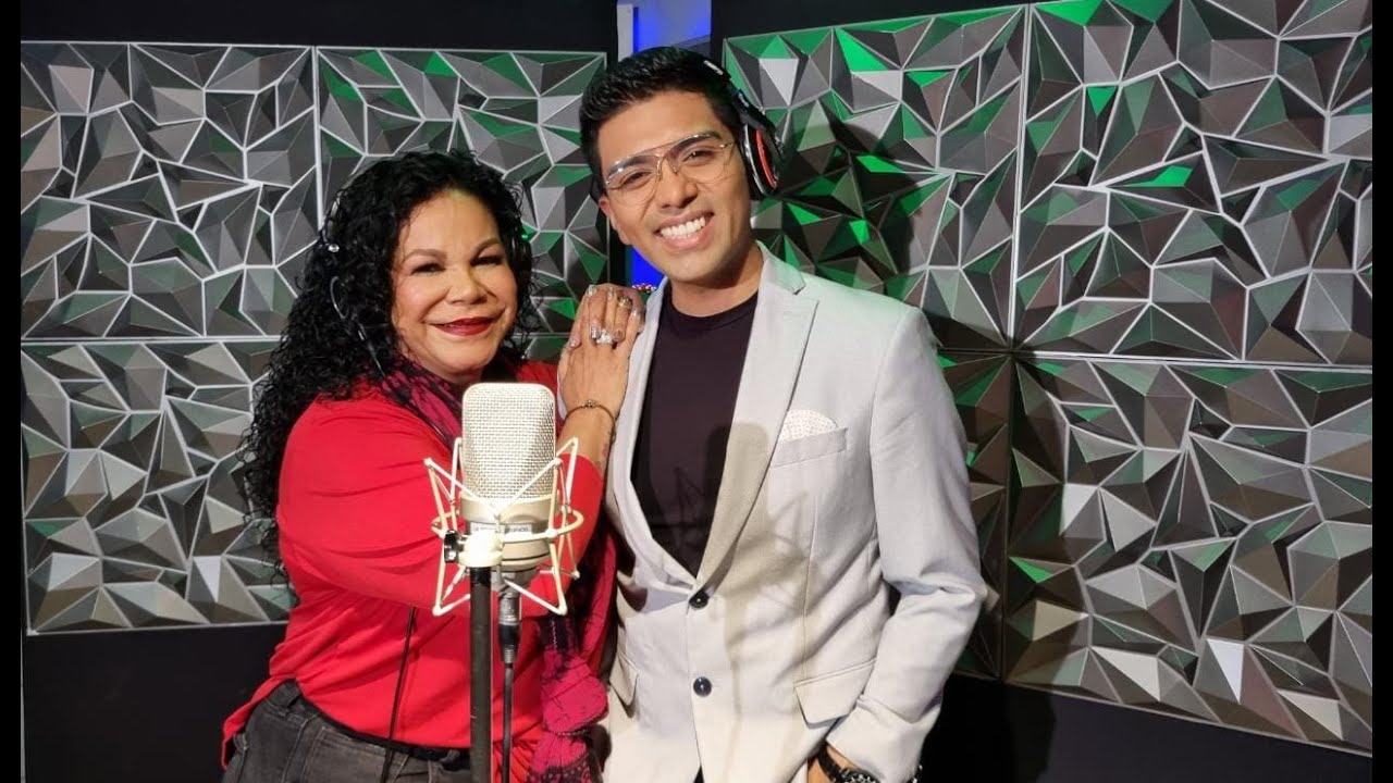 Eva Ayll&oacute;n y Grupo 5 - Mal paso