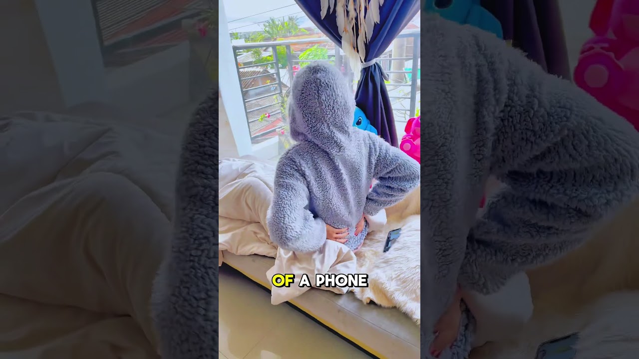 Cuteness meets convenience! 🎬💕 #phoneholder #holder #pillowholder