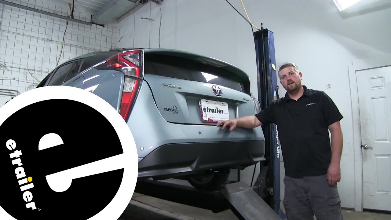 etrailer | Setting up the Curt Trailer Hitch Receiver on a 2017 Toyota Prius