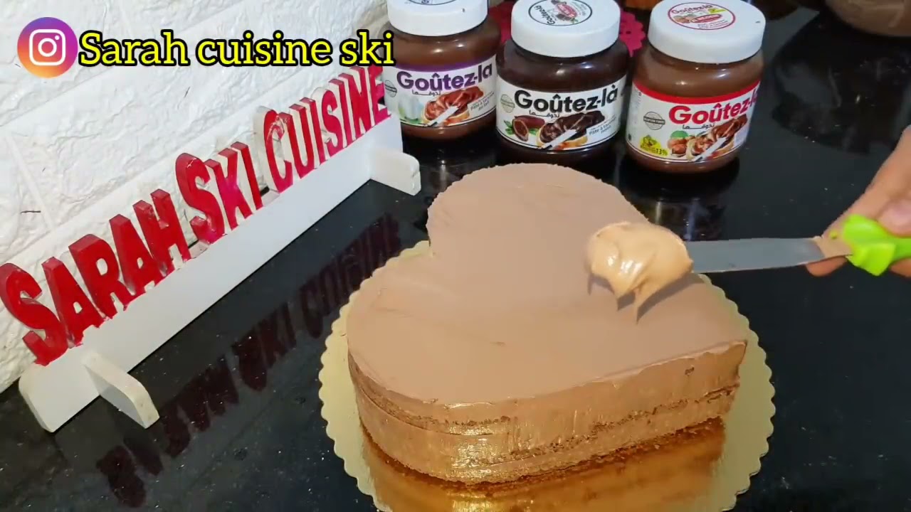 الوجدان كيكة عيد ميلادي كيما طلبتوني🥰محشية ب كريمة تقتل بالبنة🤤أنيقة سهلة التحضير و لي يذوقها تعجبو🥰