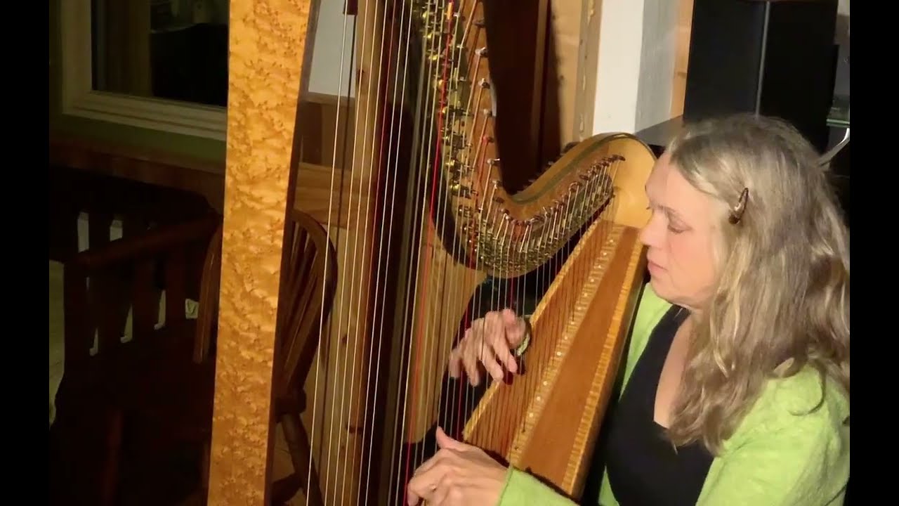 Oh Danny Boy - Probably The Most Famous Song In Irish History! Discover the Sound of a Vintage Harp.