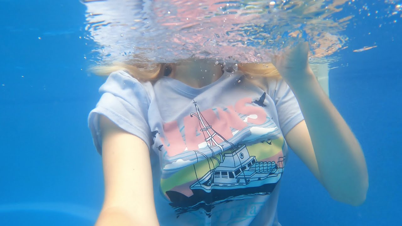 Wonderful underwater selfie swim. Where is the shark?😊💦🏊‍♀️#photography #funny #underwater #fun