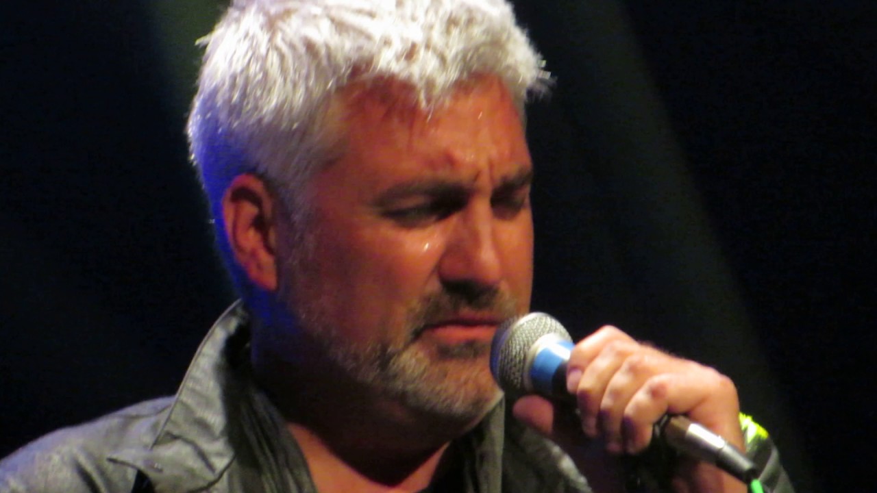 Taylor Hicks covers You Are So Beautiful