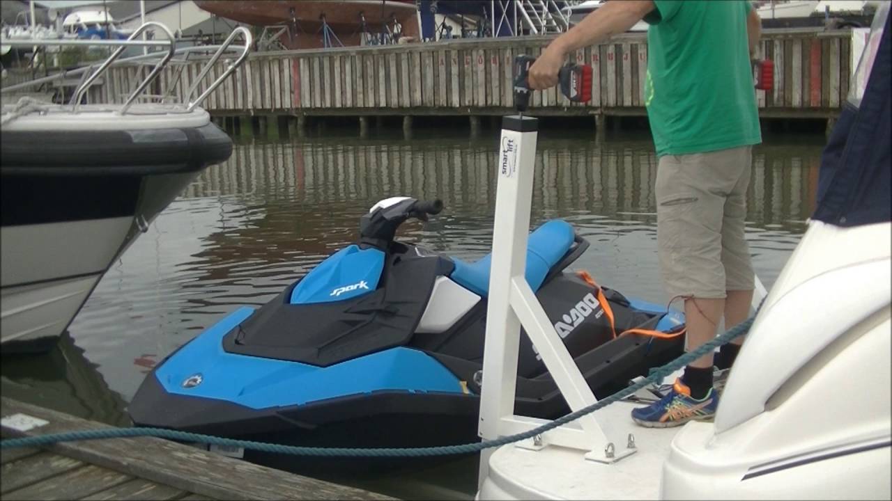Jet ski lift/Tenderlift / PWC lift. Smartlift-200 / 370 kg