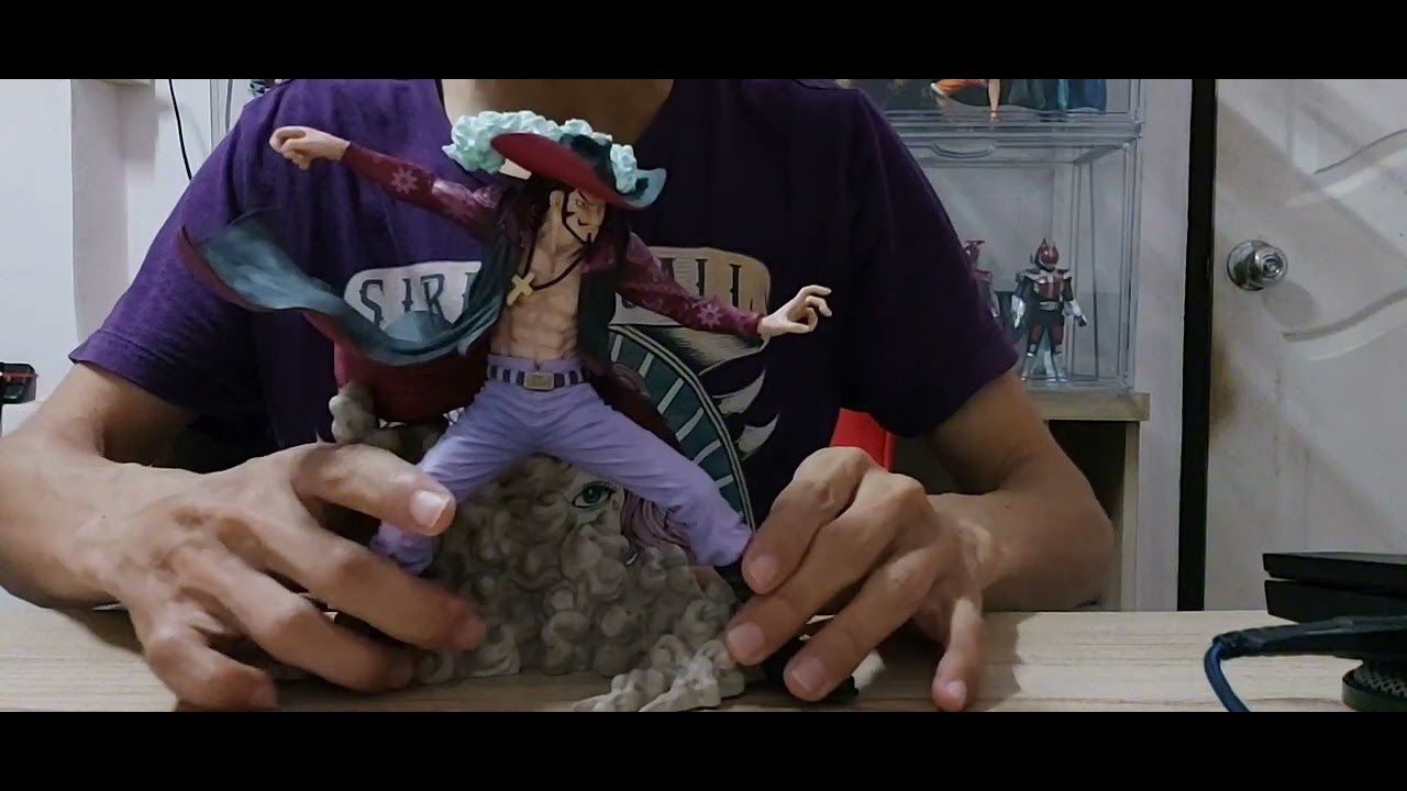 Ichiban Kuji one piece EX Genealogy of the Swordsman's soul Prize C Dracule Mihawk Figure
