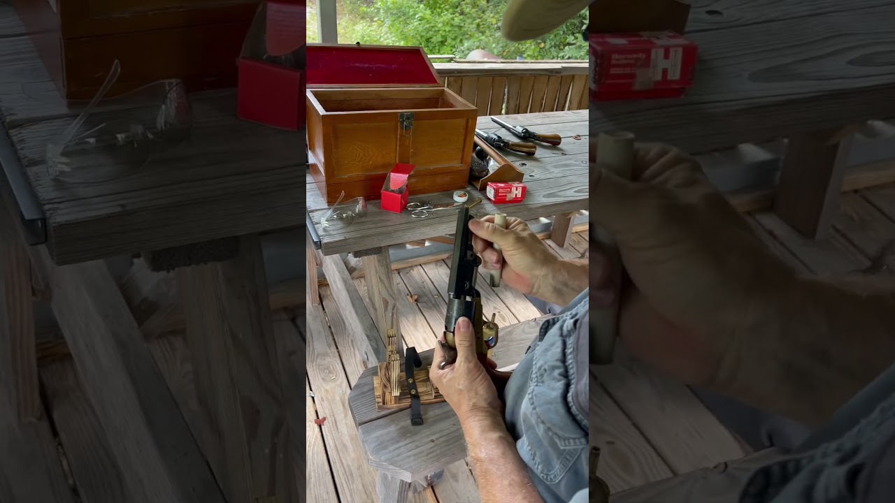 💥How to Load and Fire a Black Powder Percussion Revolver 💨 #civilwar #militaryhistory #wheelgun