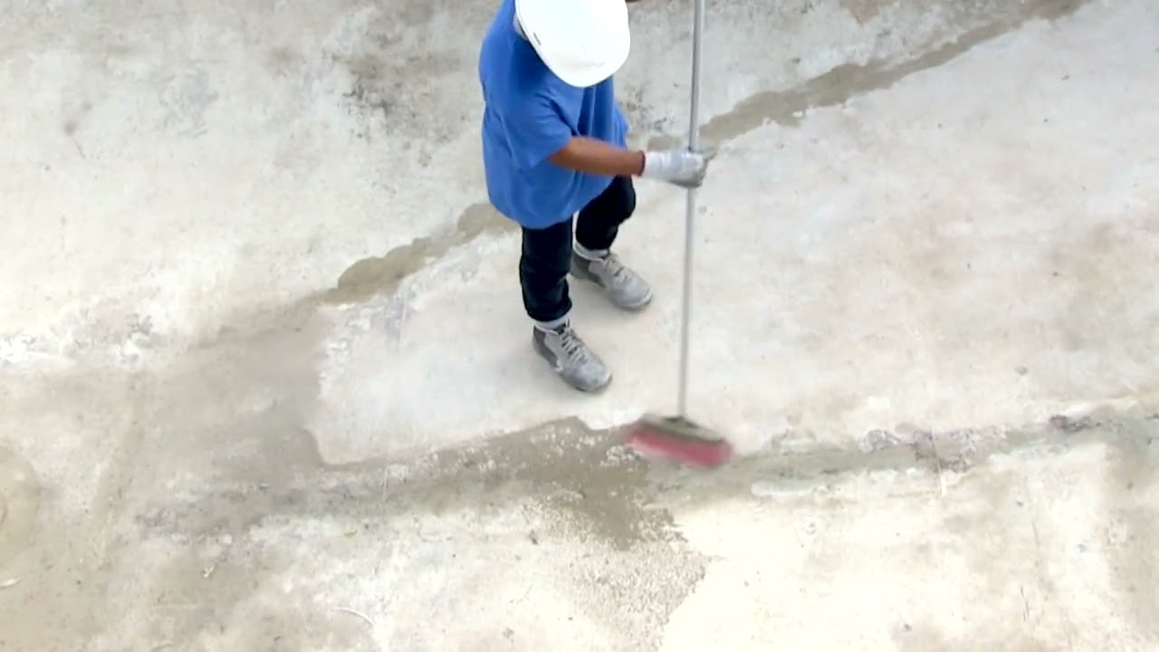 How to clean and disinfect a pool before installing the membrane? | SOPREMAPOOL 3D
