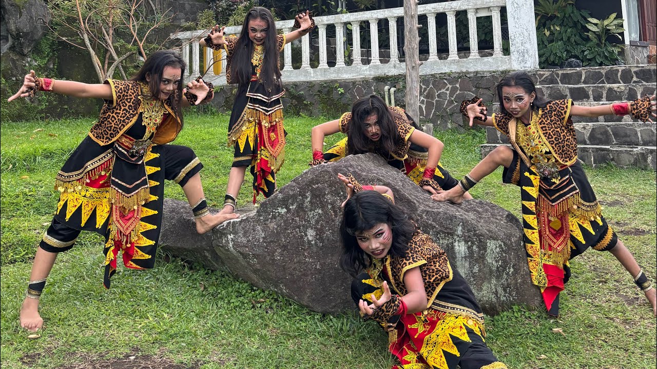 JUARA HARAPAN 2 KATEGORI KELAS 4-6 TARI LUNDOYO EVENT RIUH RINDANG 3