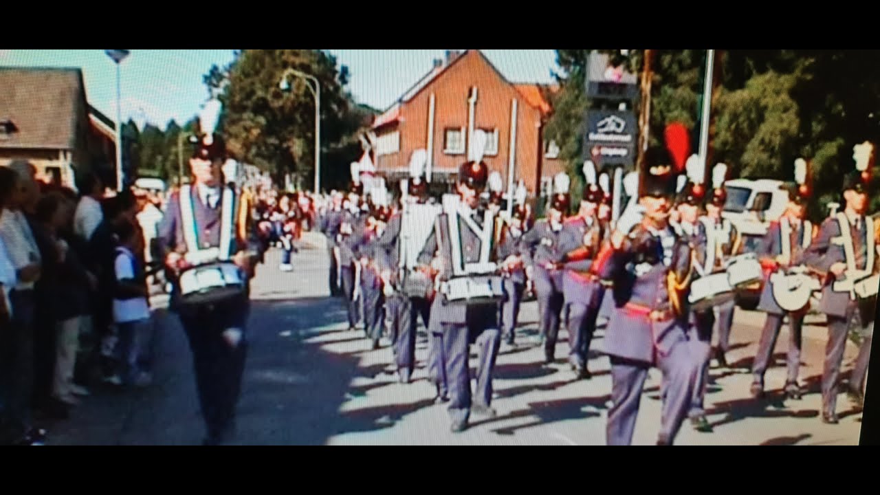 Fluit en Tamboerkorps Prinses Marijke Marsparade  15 09 2002