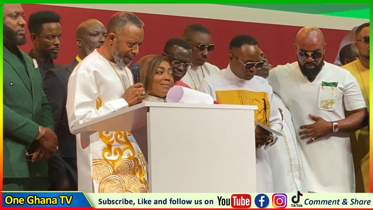 Rev Owusu Bempah Prays For Mahama Again; Bishop Salifu Amoako, Obinim & Many Pastors Spotted