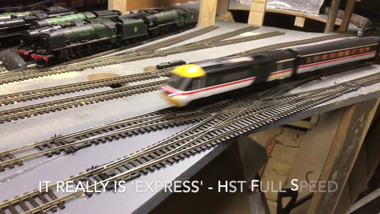 Hornby Express Scissor Crossover high speed crossing.