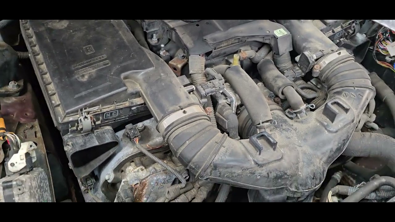 Lexus LS460 не заводится, не крутит стартер, индикатор Check Engine не горит. Сначала проведите э...