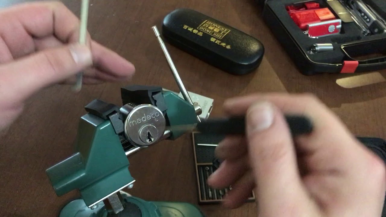 (70) Lockpicking: Learning how to pick Medeco locks. (2 pins)