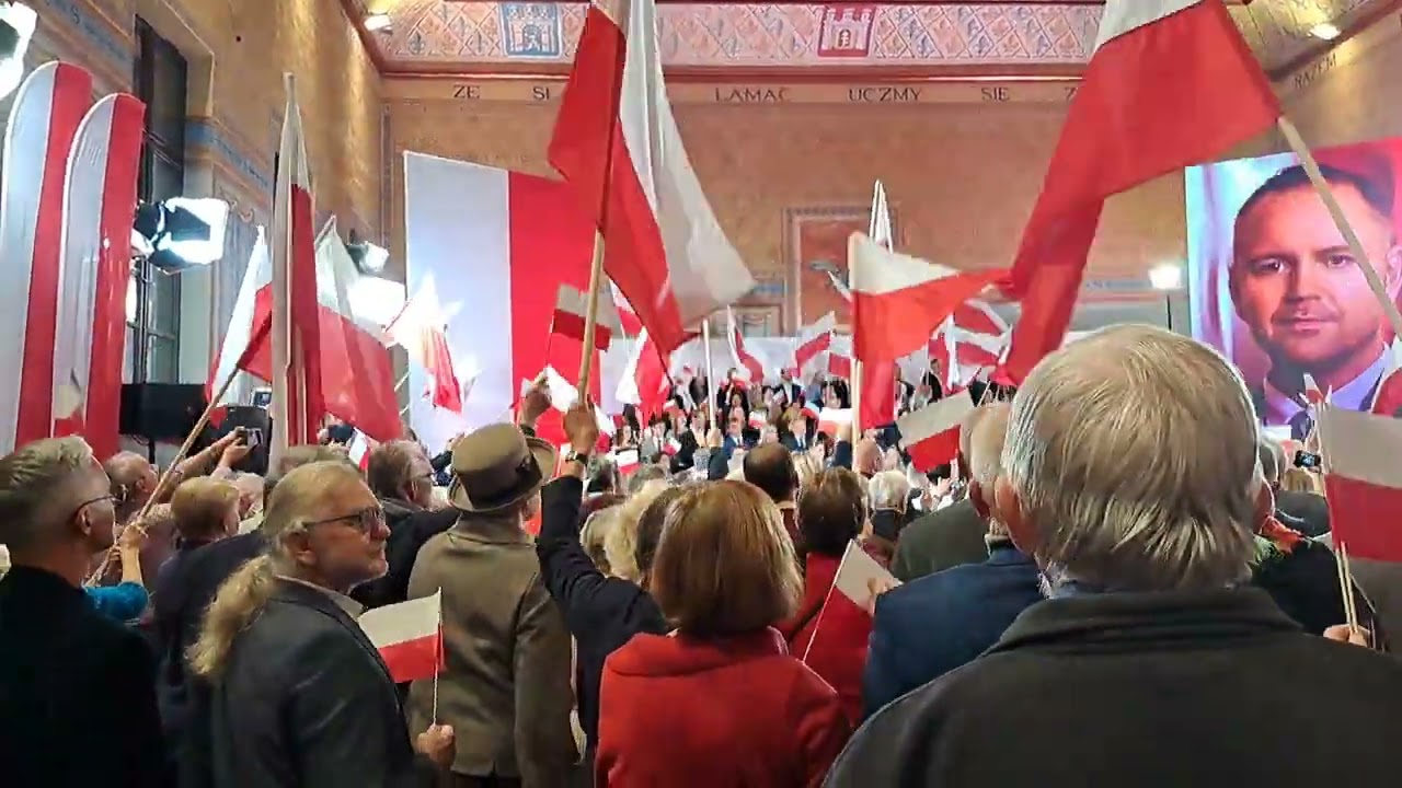 24.11.2⁰24r. Kraków Obywatelski Kandydat na Prezydenta Dr Karol Nawrocki.  Polska Biało- Czerwoni.