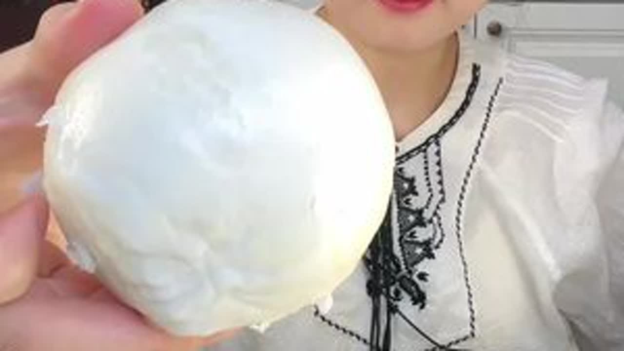 红烧狮子头+腐竹炒青椒木耳+糖醋鸡胸肉