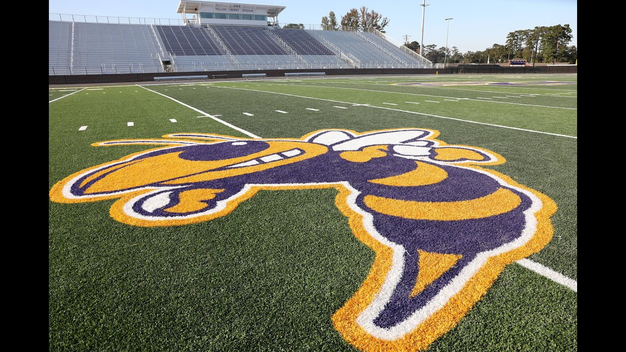 Denham Springs Football at Live Oak for a District 5-5A Matchup. 10/9/25 (Week6)