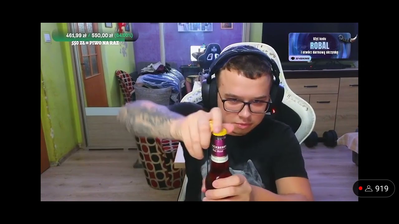 Robal narombany jak stodoła na live ( wychlał 2 piwa )