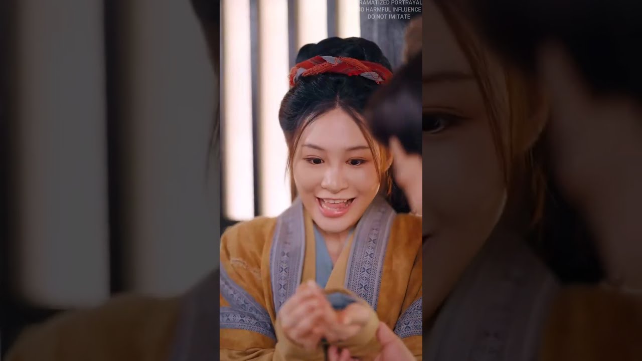 Poor grandma adopts crying girl on the street, she’s a lucky star, grandma becomes rich overnight!