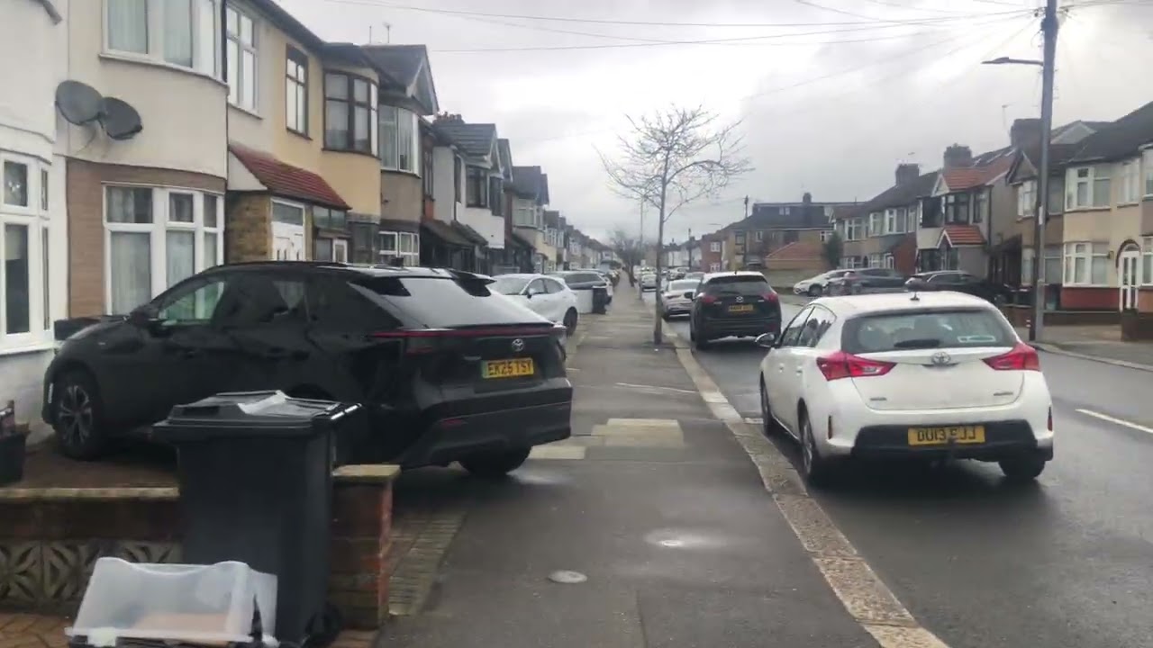 Walking to Reynolds Avenue in Romford