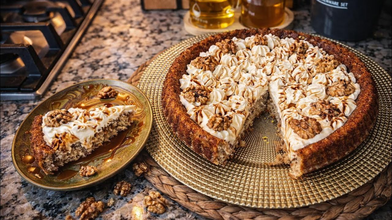 بسبوسة بلكركاع والكريمة ضروري تكون فطبلة ديال ضيافك😋#بسبوسة #حلويات #اكسبلور #كيكة 