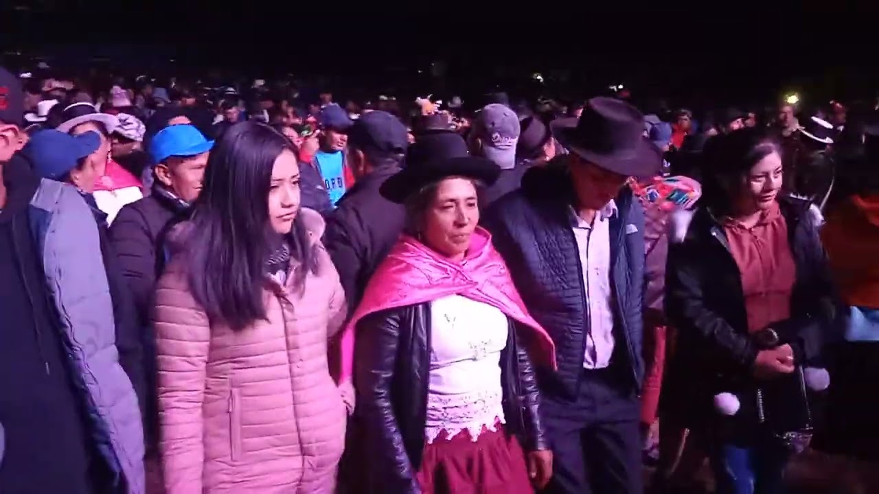 Marcelina flores en huanca Saya pampa cangallo 2023