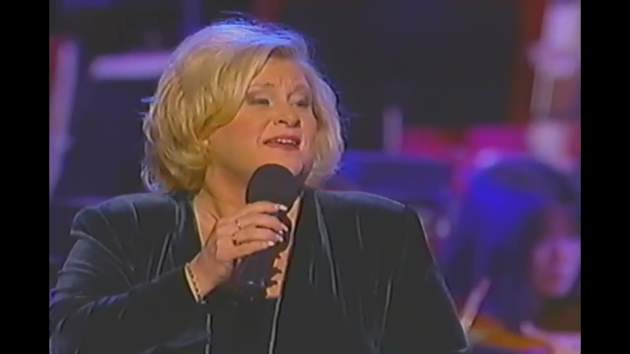 Sandi Patty | Give Me Your Tired, Your Poor ~ Cincinnati Pops Holiday 1999