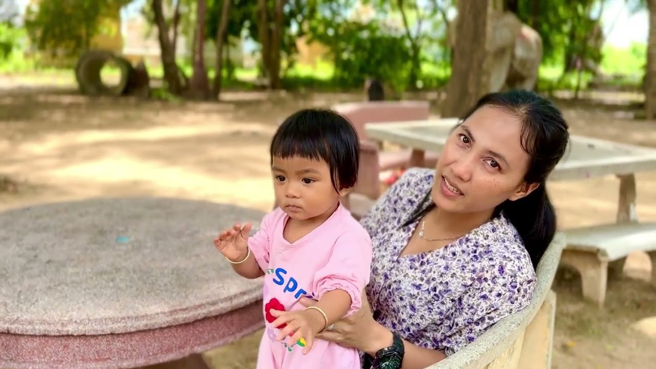 ដើរលេងវត្តប្រាសាទ