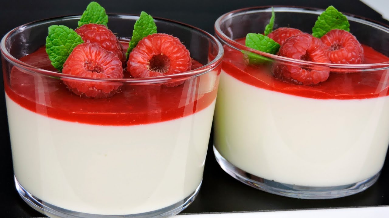 Crema de chocolate blanco con salsa de frambuesas