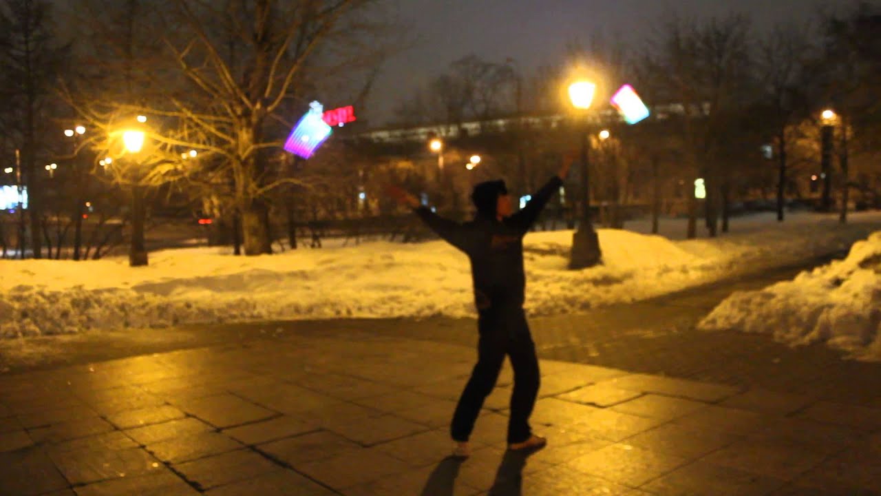 Yuta spin freestyle with LED Ignis Poi