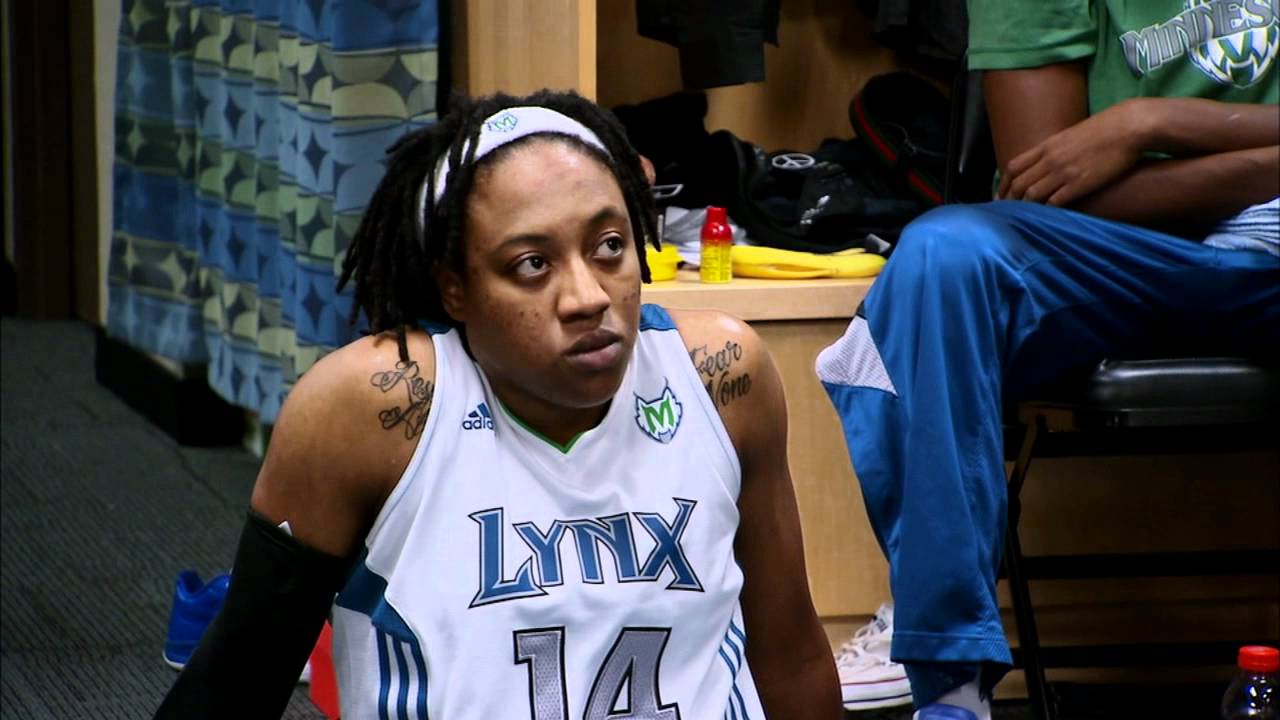 Into the Action: Lynx vs. Silverstars