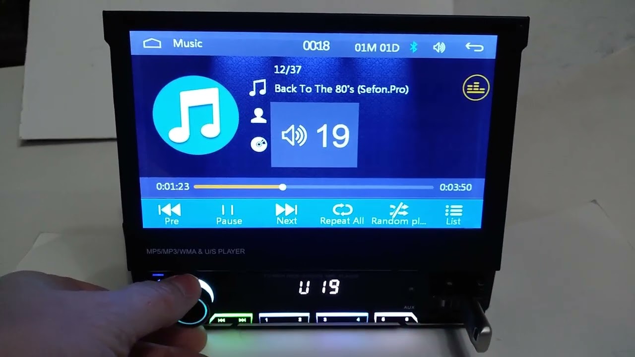 Автомагнитола с выдвижным экраном car play,android auto