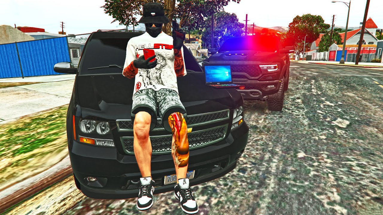 Cops are HUNTING down the piru's in GTA 5 RP!