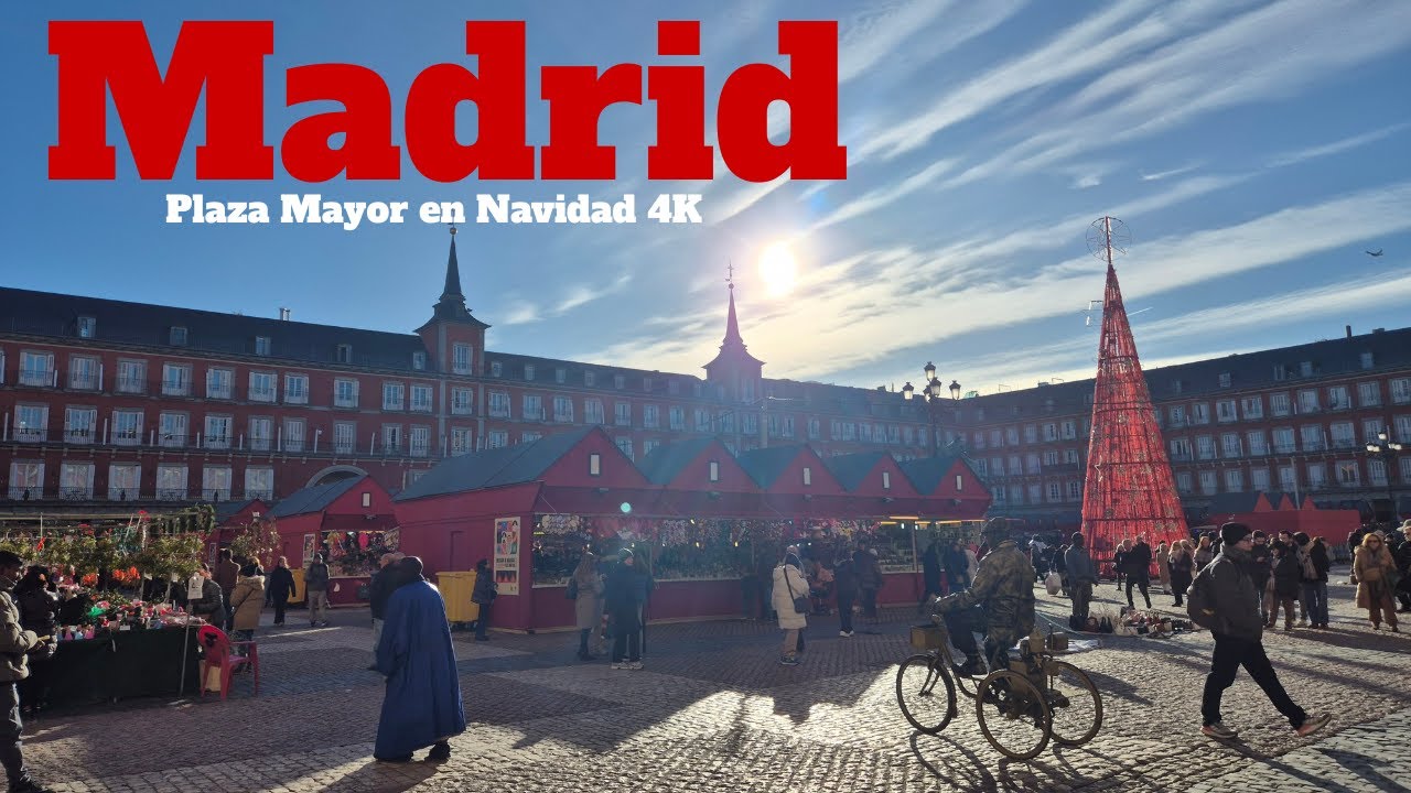 Plaza Mayor Madrid 4K 🎄✨ | Mercadillo Navideño 2025 | Walking Tour de Día