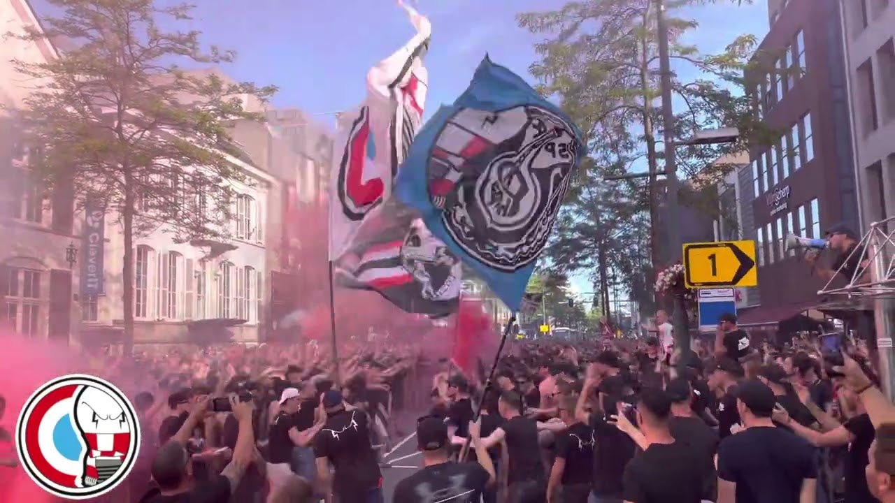 Lighttown Madness - March PSV-AS Monaco