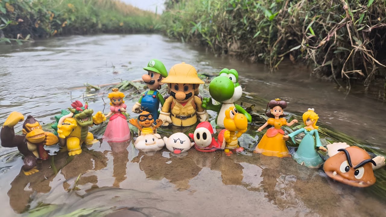 Super Mario bros: Princess peach|Mario|Luigi|Yoshi|Toad|Koopa troopa|goomba mario|Bowser|donkey kong
