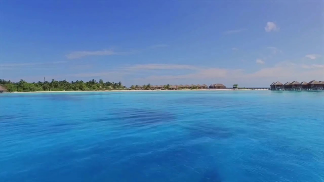 Snorkeling at Constance Moofushi
