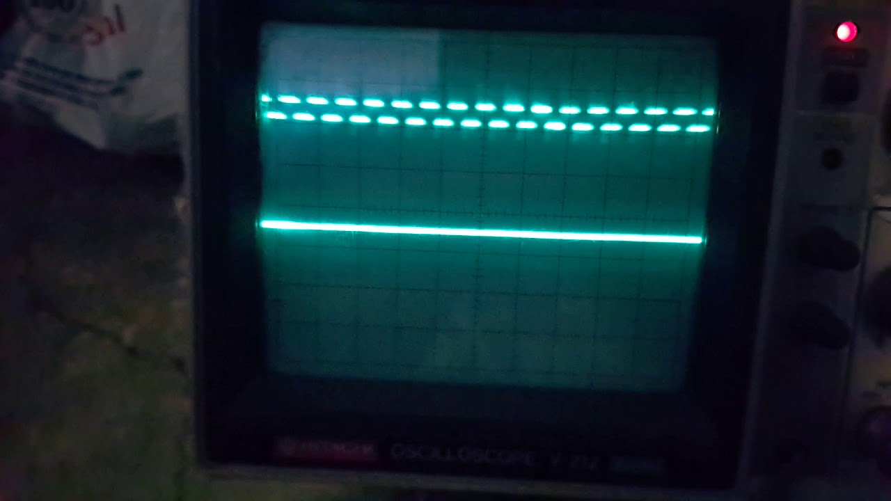 Ociloscipio hitachi V-212