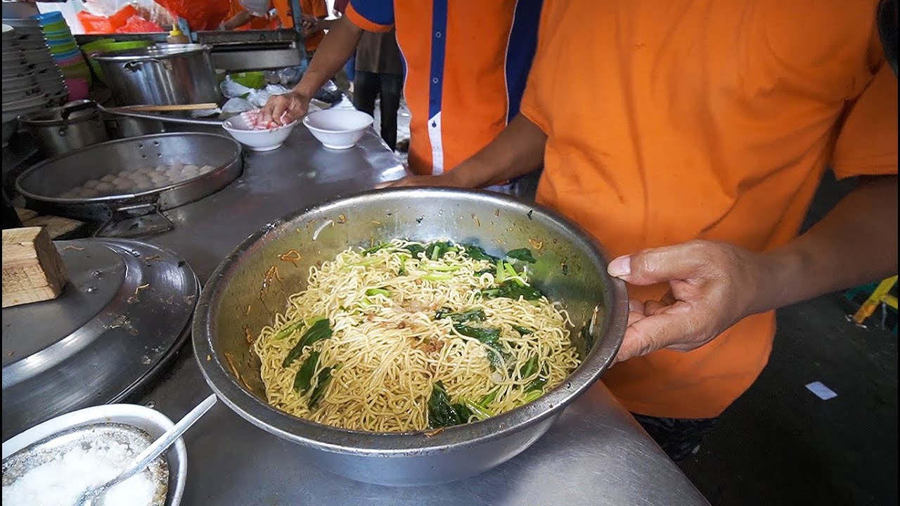 SEKALI BIKIN UNTUK 5 PORSI, NGADUKNYA LANGSUNG DI BASKOM !!