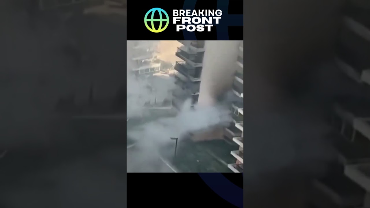 Greater Noida: Massive fire broke out #video  #greaternoida  #fire  #fireaccident  #gaurcitymall