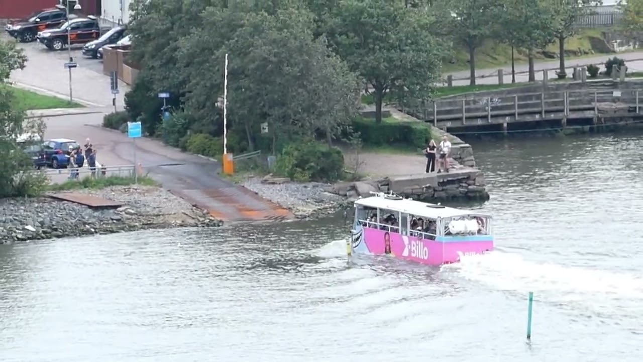Amphibious bus in Göteborg