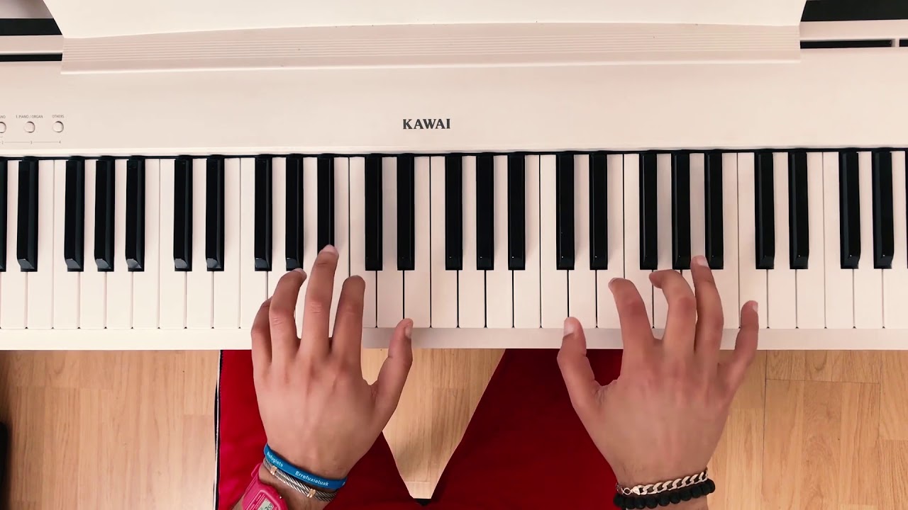 Simple Merengue Pattern Over V-V-I-I With Harmonic Variation On Bass (Merengue Piano Tumbao)