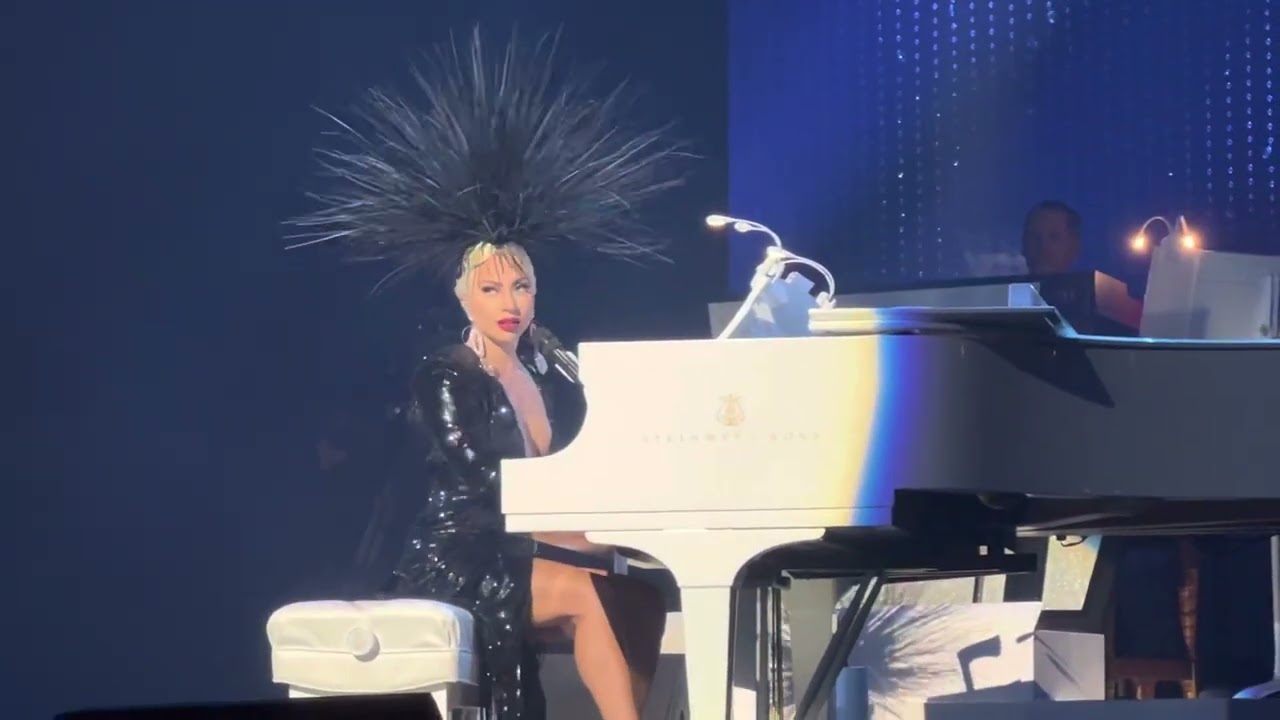 Lady Gaga - Jazz and Piano Las Vegas 2022 Part 02